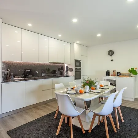 Apartamento Led - Vista Alegre *